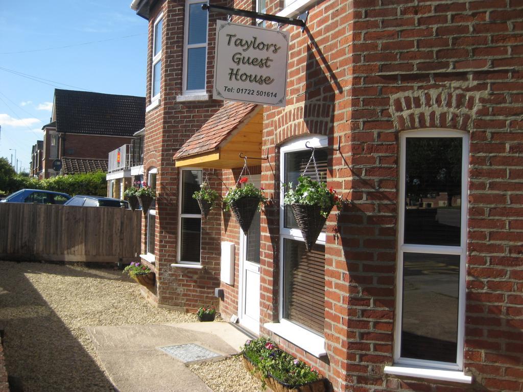 Taylors Guesthouse Salisbury Exterior photo